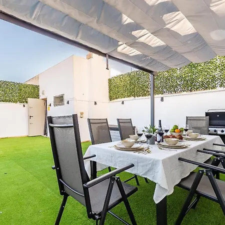 Appartement Premium Penthouse With Roof Terrace And Parking In Carlos Haya *